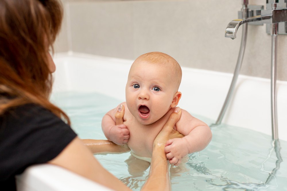 Sortie de bain bébé : comment bien la choisir ?