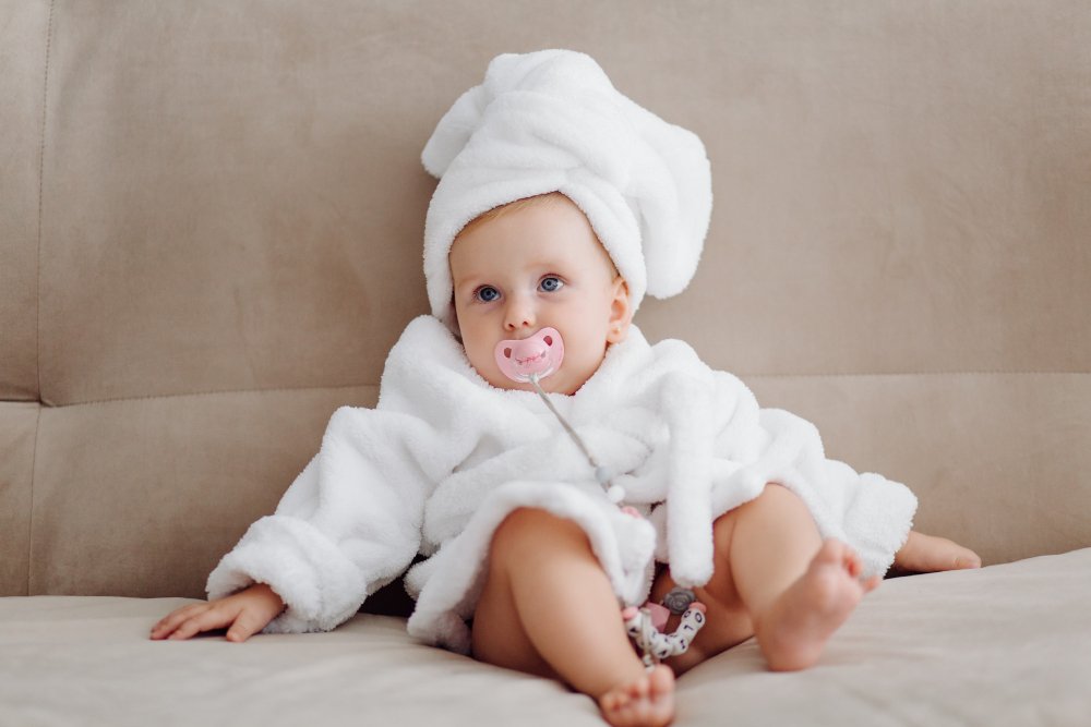 Sortie de bain bébé : comment bien la choisir ? nessentielle.mg